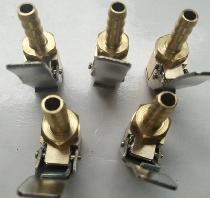 Vorrat 6MM 8MM Autoreifen Radreifen Luftkocher Aufblaser Pumpe Ventil Clip Anschluss für Universalfahrzeuge bereit zum Versand