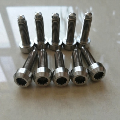 Einfach zu installieren und langlebig M7 * 24mm Titan Split Rim Bolzen für BBS DIN Standard Naturfarbe