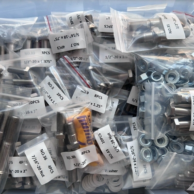 Universal Sprint Car Bolt Kit Triple X Chassis mit Q/C R/R S/P und komplettem Titangrad 8 Bolt Set 29 Stück
