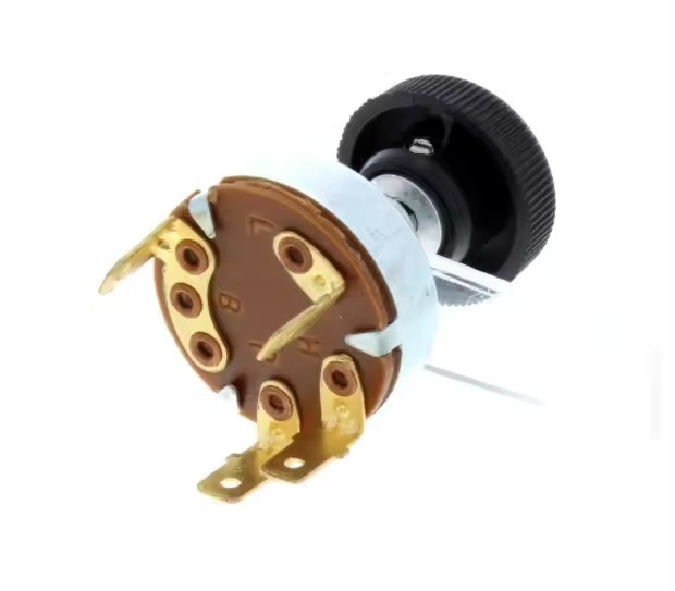 Universaler Windschutzscheibenwischer vereinfacht die Reparatur und den Austausch von Fahrzeugen mit einer einzigen Motorfunktion